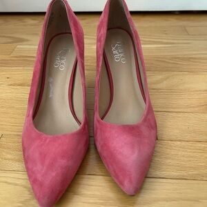 Franco Sarto Women's Pink Suede Pumps